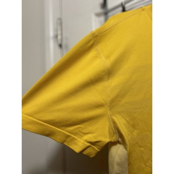 Men's Nike Dri-Fit Fitted Shirt Men’s Large Yellow /White Top Breathable tee - Picture 10 of 16